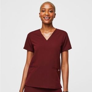 Figs scrub top